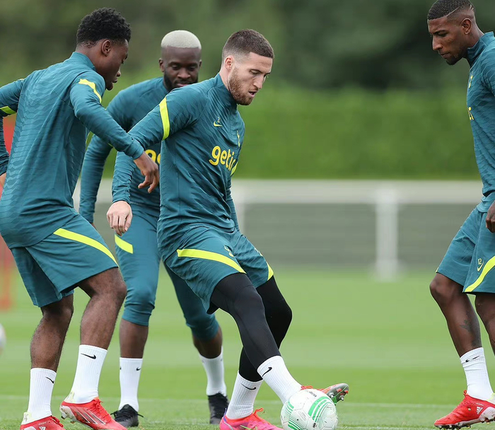 星空体育-持续发扬在比赛中展现的团结协作精神